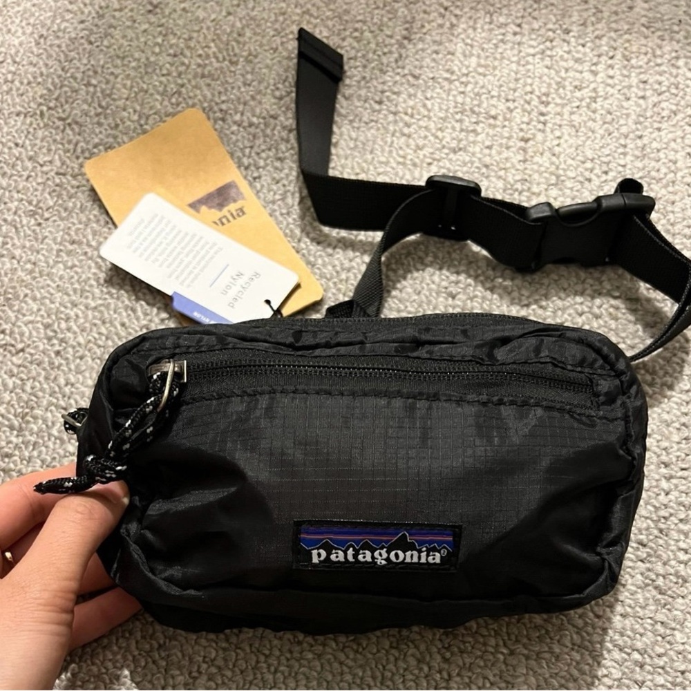 Patagonia ultra-light Black Hole crossbody bag or mini hip pack belt